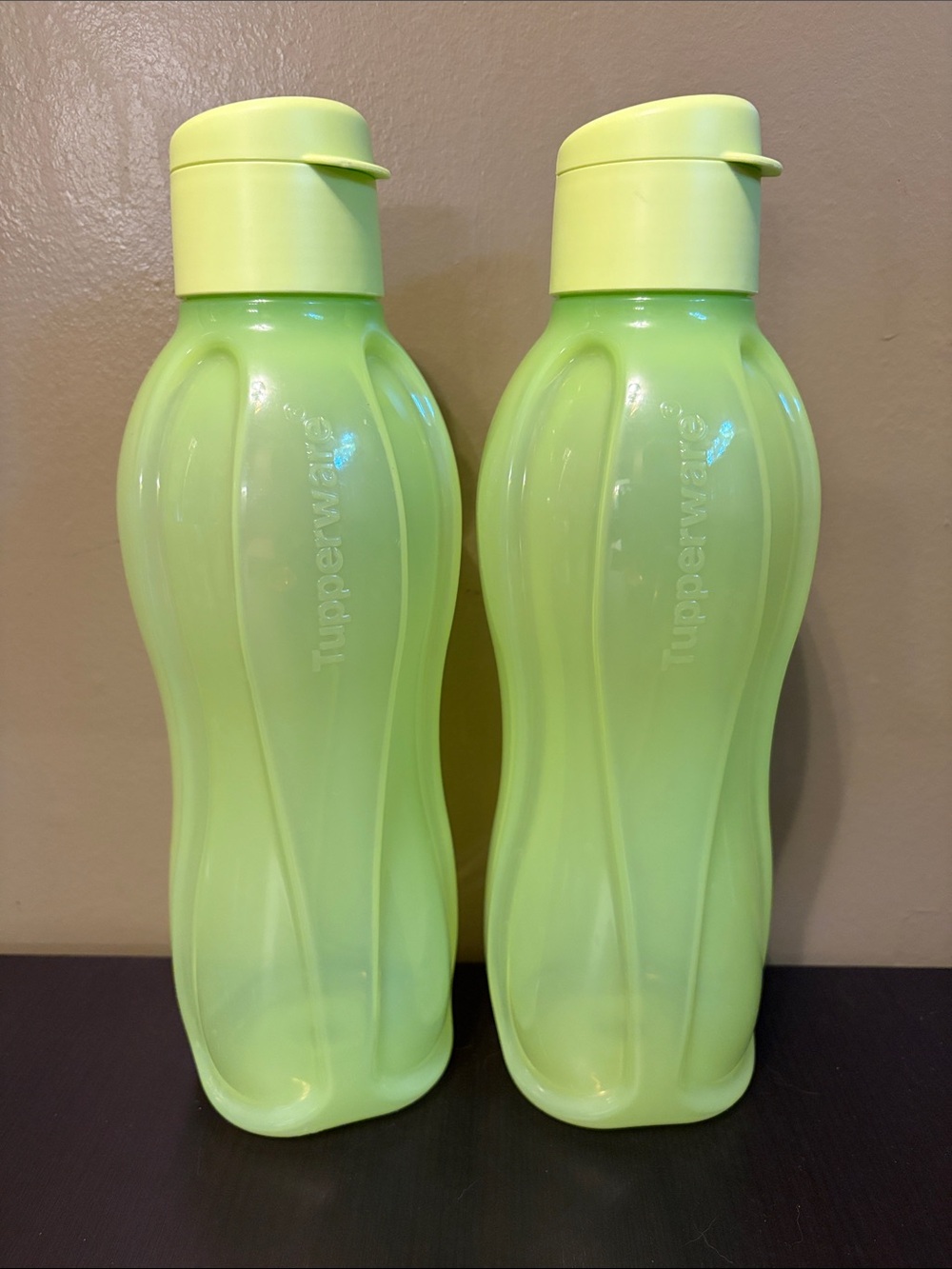 Tupperware, set of 2 eco drink bottles.